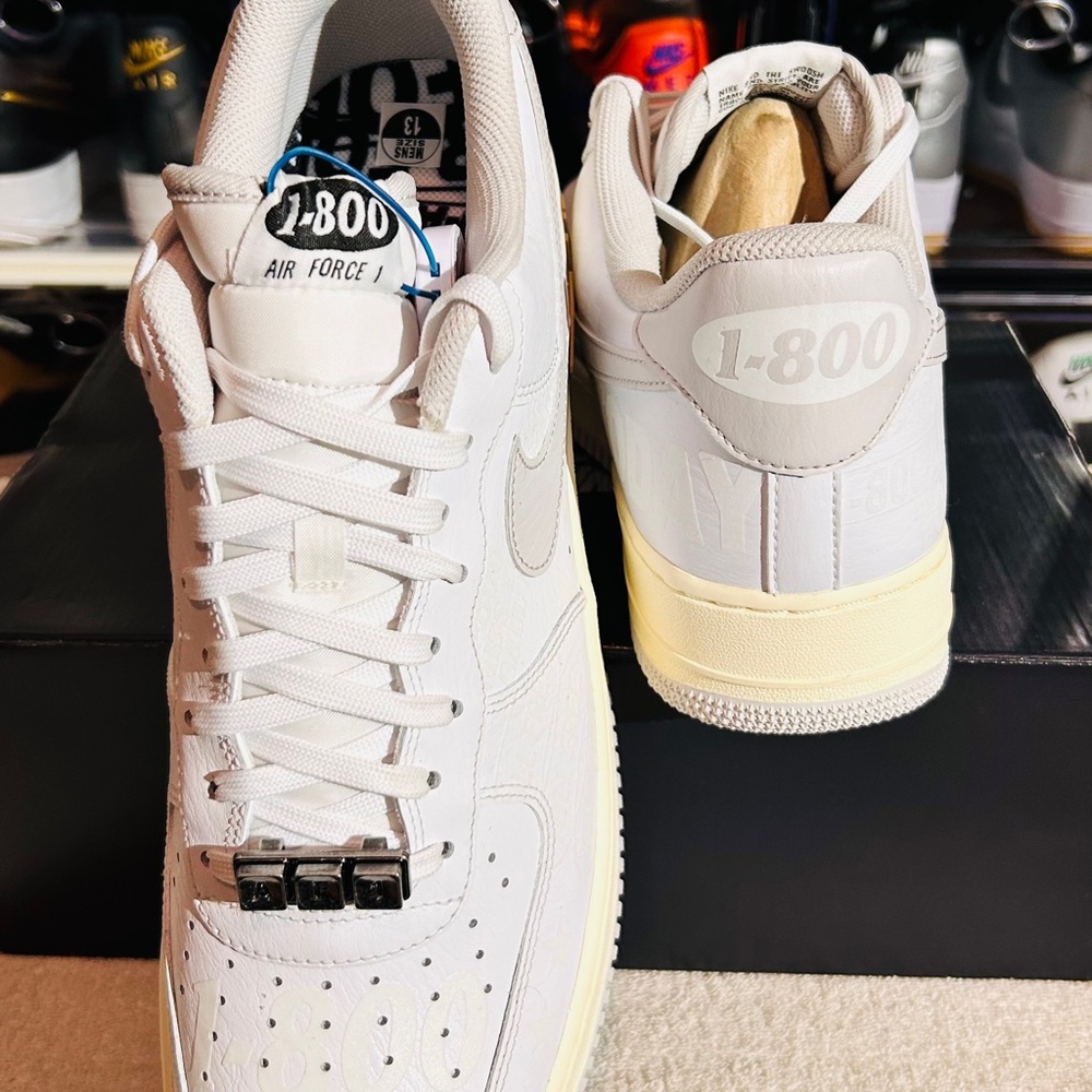 Nike Air Force 1 '07 Premium "1-800". CI16321-100

     Box no lid - Picture 7 of 8